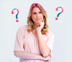 Bilde av en undrende kvinne med spørsmålstegn i bakgrunnen, bildet viser, at det er vanlig å ha mange spørsmål i forbindelse med menstruasjon, og o.b. har forsøkt å svare på de her.